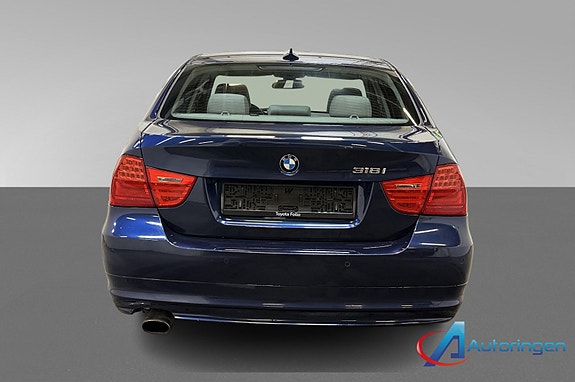 BMW 318i 5 of 12