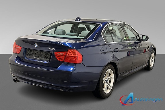 BMW 318i 4 of 12