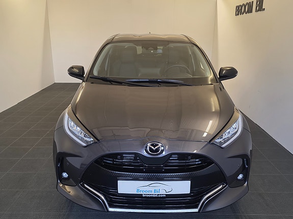 Mazda 2 2 of 5