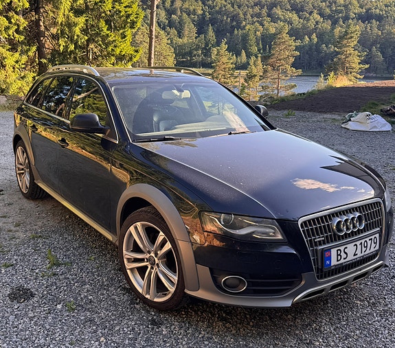 Audi A4 allroad 2 of 7