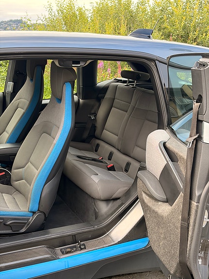 BMW i3 6 of 14