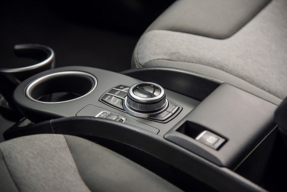 BMW i3 10 of 14