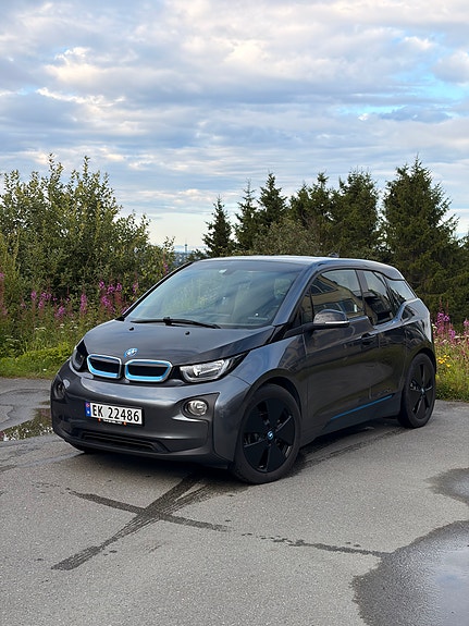 BMW i3 2 of 14