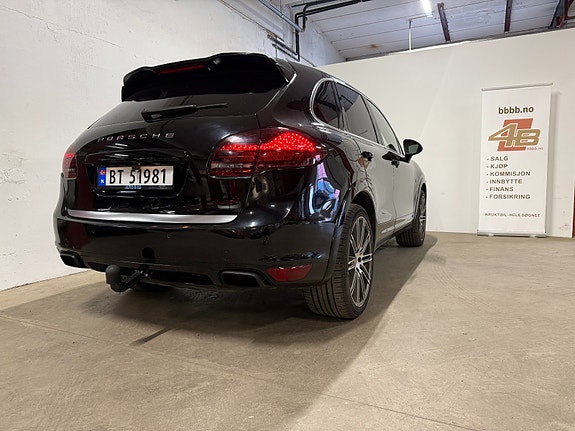 Porsche Cayenne 11 of 30