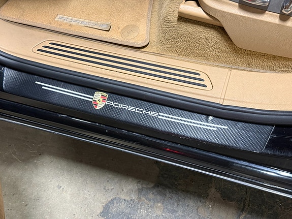 Porsche Cayenne 20 of 30