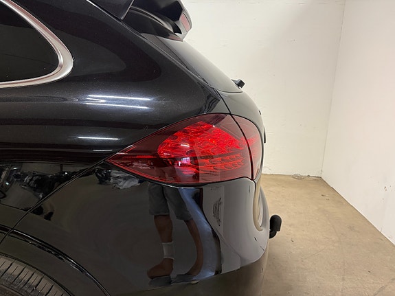 Porsche Cayenne 7 of 30