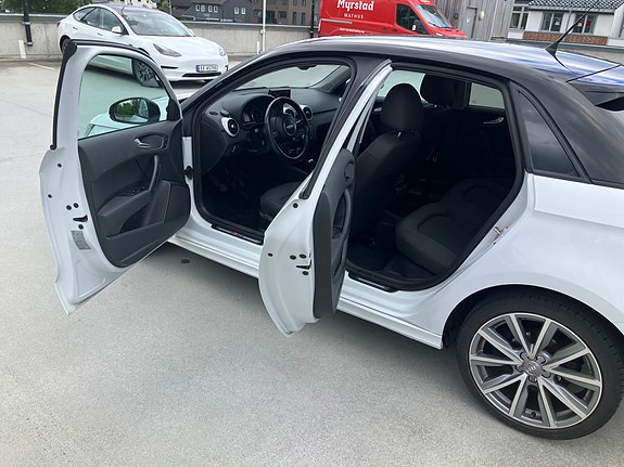 Audi A1 23 of 27