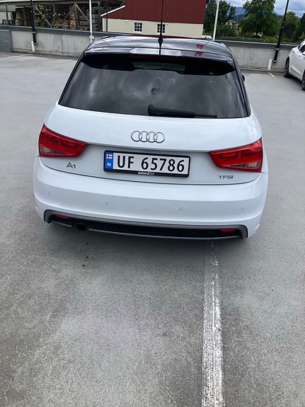 Audi A1 4 of 27