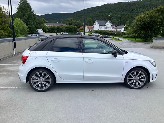 Audi A1 8 of 27