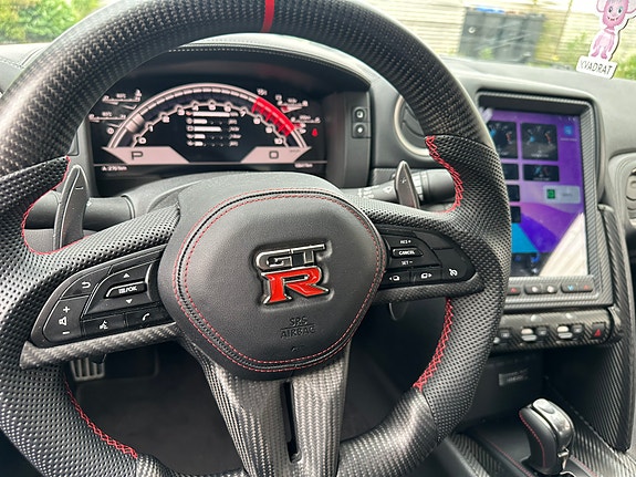 Nissan GT-R 7 of 20