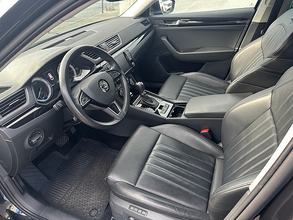 Skoda Superb 7 of 15