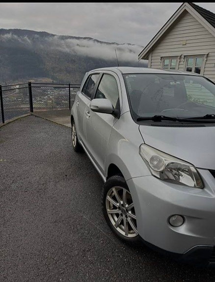 Toyota Urban Cruiser 6 of 13