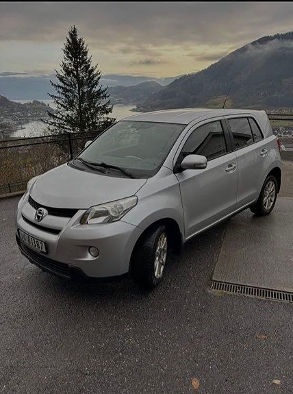 Toyota Urban Cruiser 3 of 13