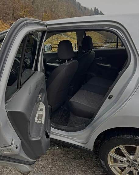 Toyota Urban Cruiser 10 of 13