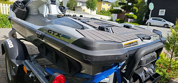 ULTIMAT Sea-Doo GTX 300 Ltd | KUN 44t | EKSTREMT mye utstyr! Henger 11 of 21