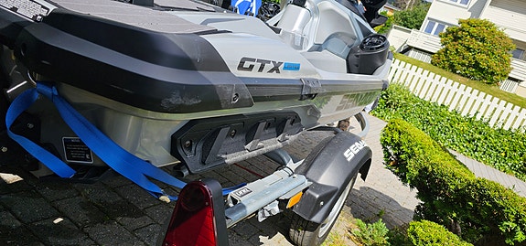 ULTIMAT Sea-Doo GTX 300 Ltd | KUN 44t | EKSTREMT mye utstyr! Henger 12 of 21