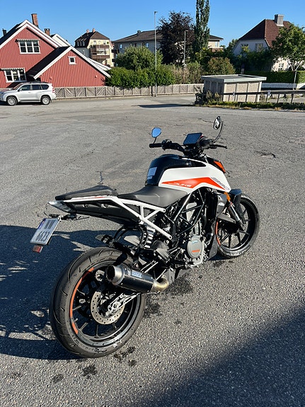 KTM 390 Duke 10 of 10