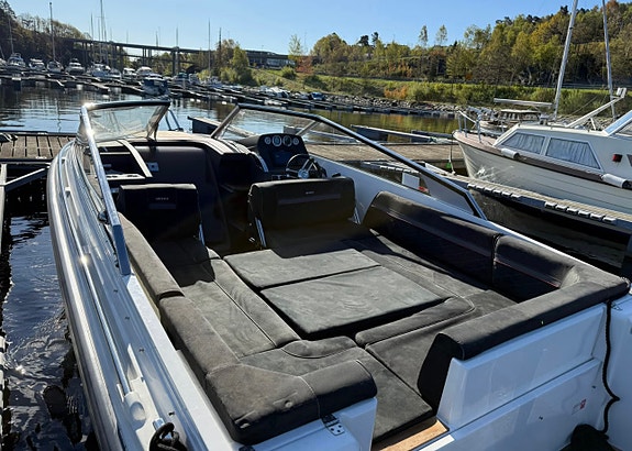 Ibiza 680T med «den nye» 4 sylindret modellen Suzuki 200Hk 5 of 5