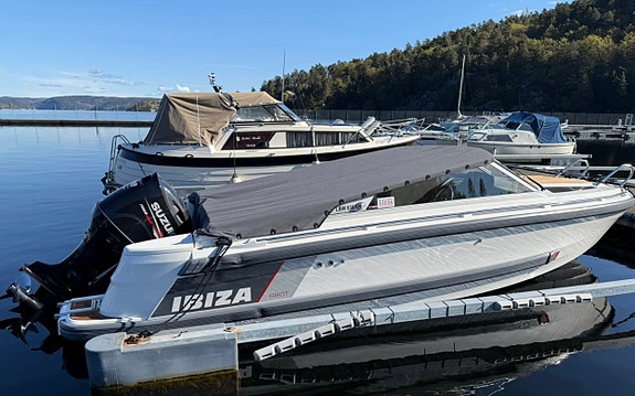 Ibiza 680T med «den nye» 4 sylindret modellen Suzuki 200Hk 3 of 5