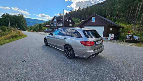 Mercedes-Benz C300 de 5 of 5