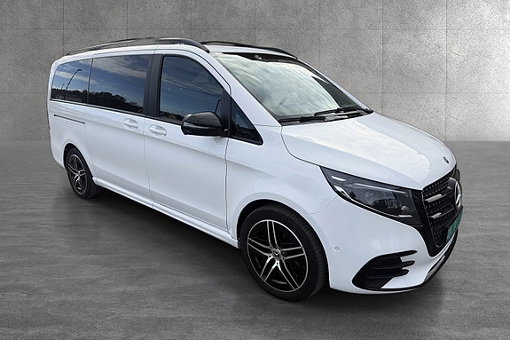 Mercedes-Benz 3 of 30