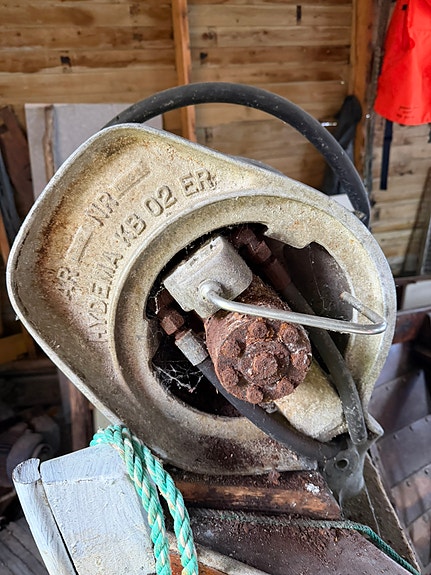 17 fot spissbåt/garnfiskebåt med kraftblokk og Honda aggregat 3 of 11