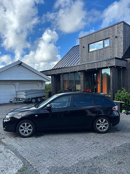 Subaru Impreza 5 of 19
