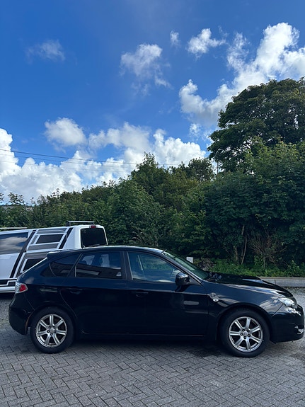 Subaru Impreza 4 of 19