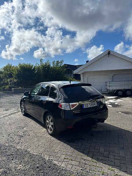 Subaru Impreza 7 of 19