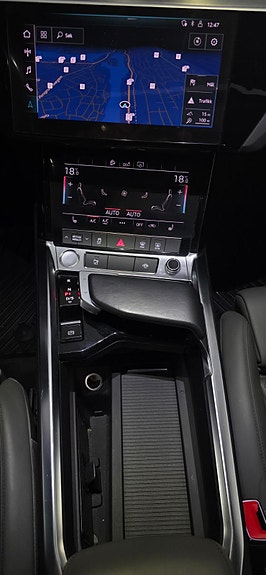 Audi e-tron Sportback 28 of 30