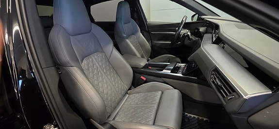 Audi e-tron Sportback 18 of 30