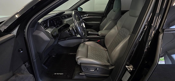 Audi e-tron Sportback 7 of 30