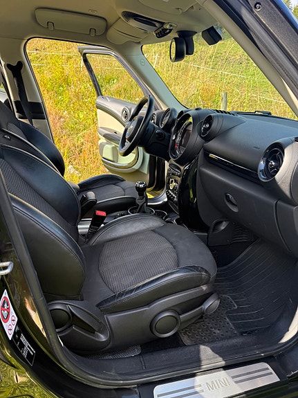 MINI Countryman Cooper D 11 of 18