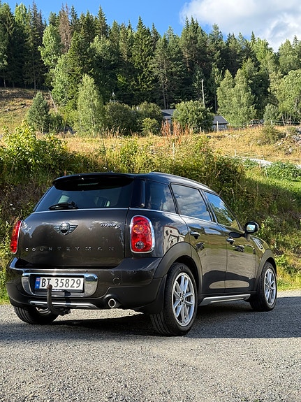 MINI Countryman Cooper D 3 of 5