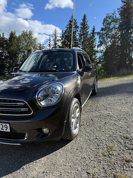 MINI Countryman Cooper D 4 of 5