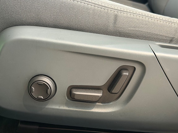 Polestar 2 28 of 30