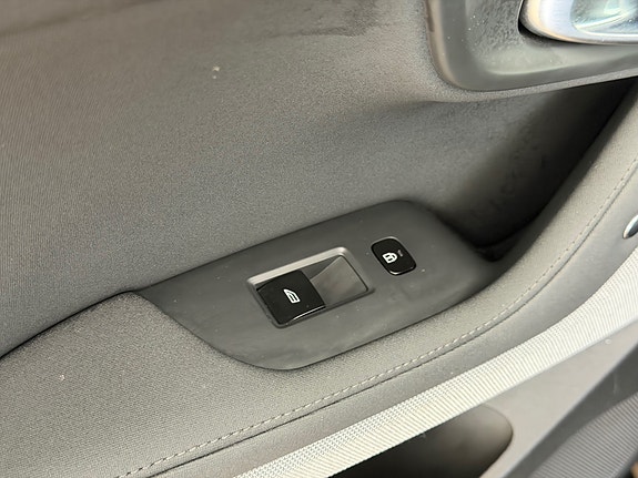 Polestar 2 27 of 30