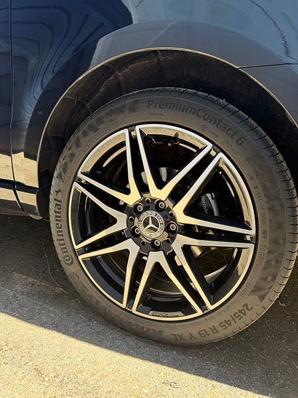 Mercedes-Benz V300 d 11 of 13