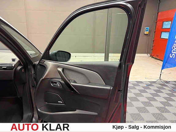 Citroen C4 Picasso 24 of 30
