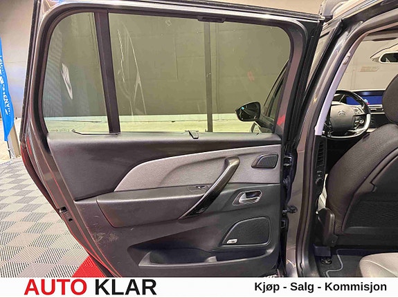 Citroen C4 Picasso 21 of 30