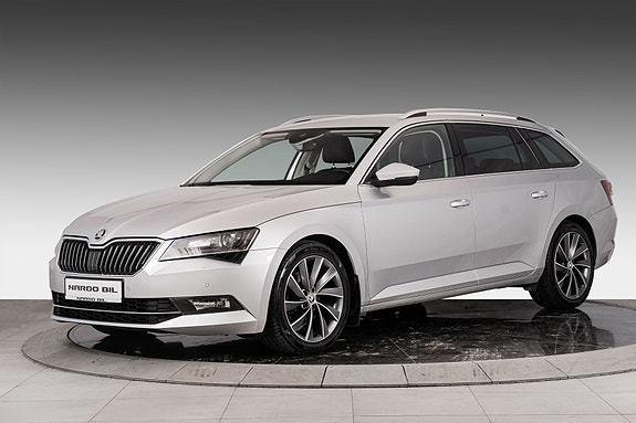 Skoda Superb 4 of 5