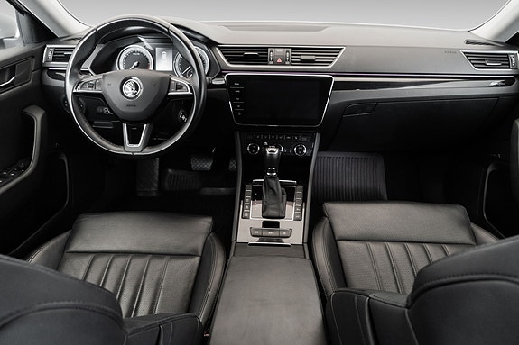 Skoda Superb 23 of 28