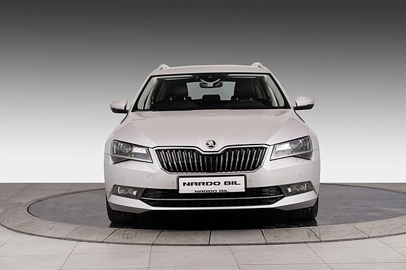 Skoda Superb 3 of 5