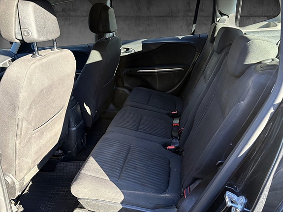 Opel Zafira Tourer 9 of 9