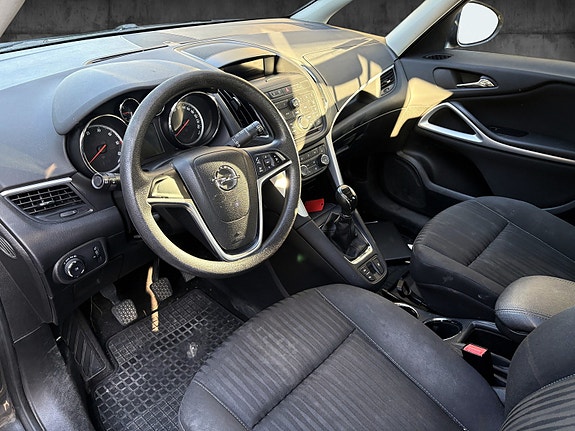 Opel Zafira Tourer 6 of 9