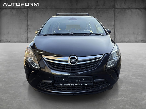 Opel Zafira Tourer 2 of 9