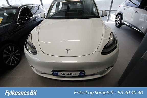 Tesla Model Y 2 of 17