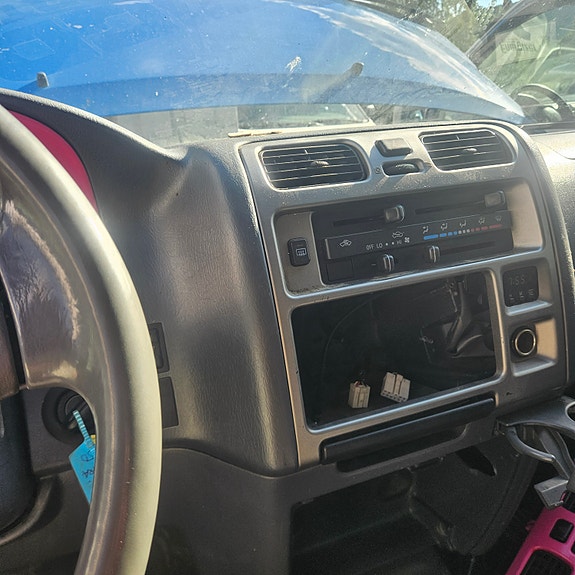 Toyota HiAce 4 of 5