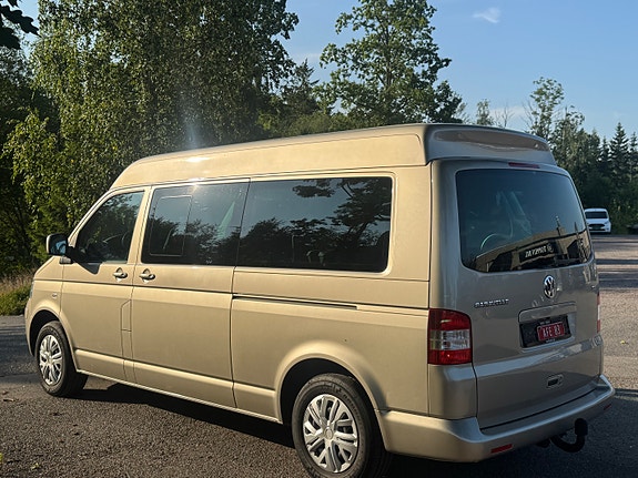 Volkswagen Caravelle 5 of 5
