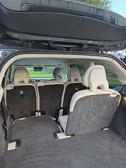 Volvo XC90 11 of 11